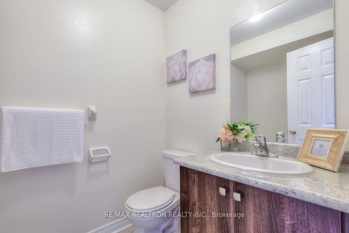 38 Flute St