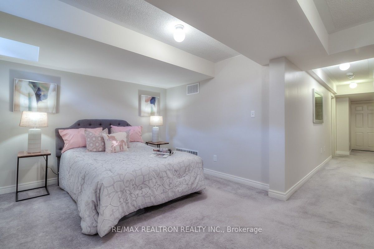38 Flute St