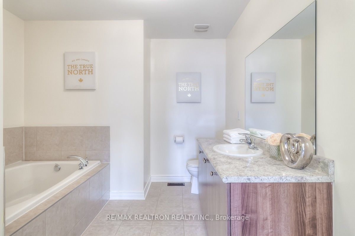 38 Flute St