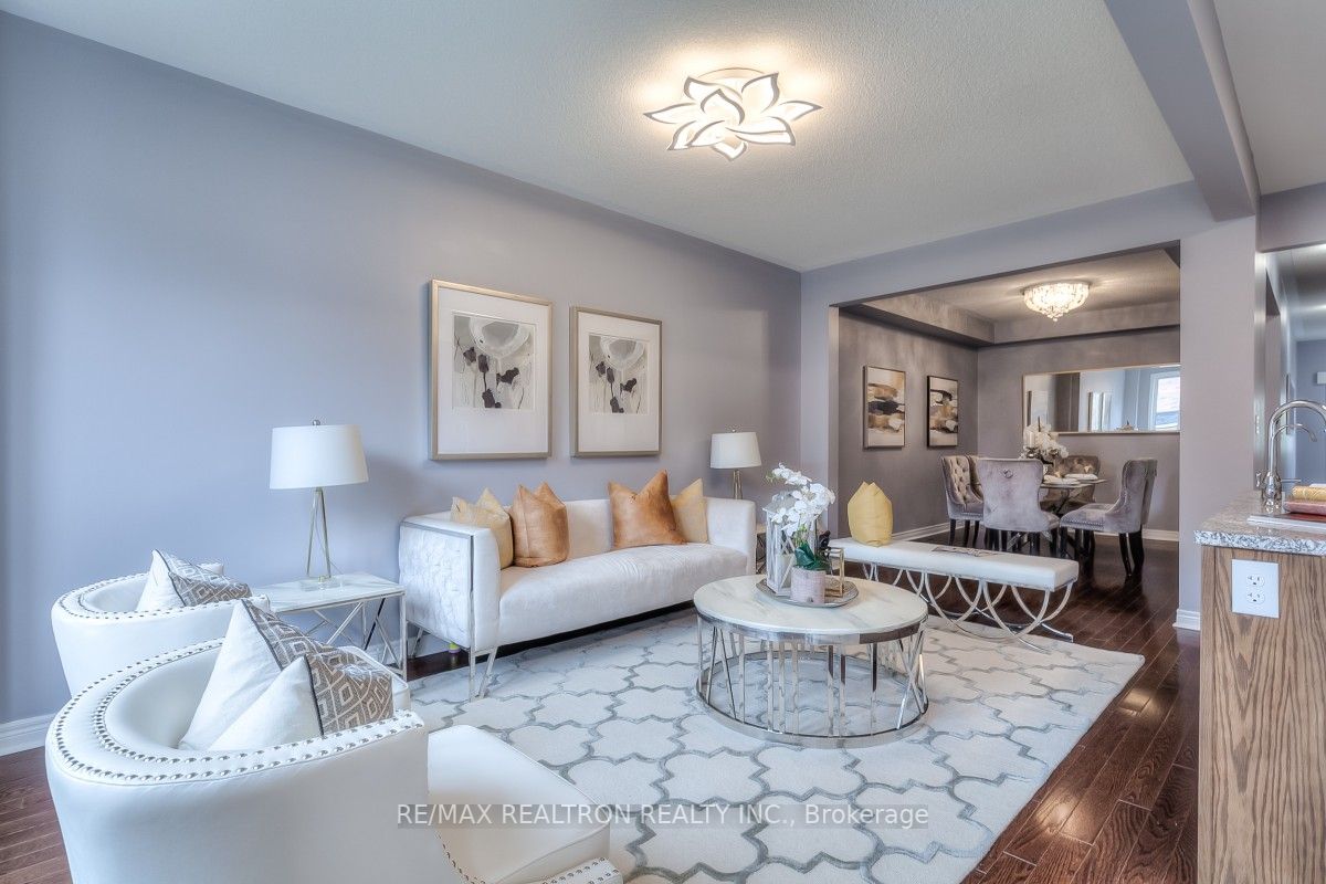 38 Flute St