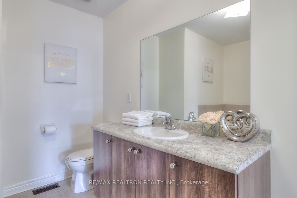 38 Flute St