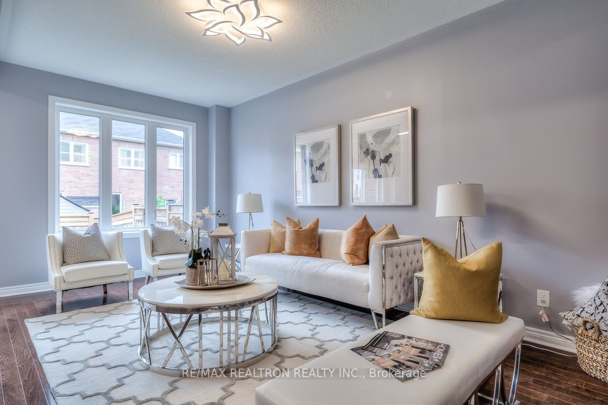 38 Flute St