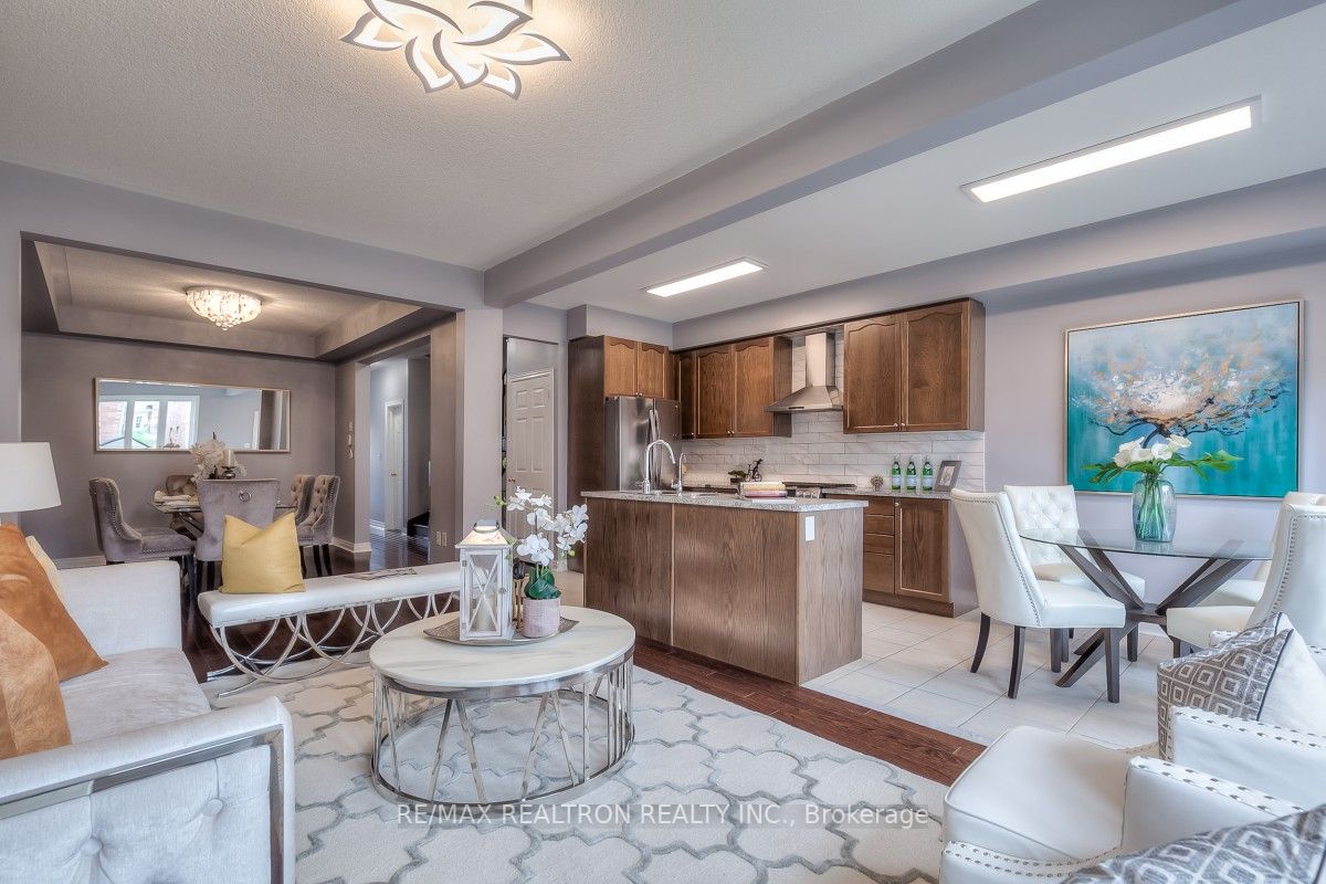 38 Flute St
