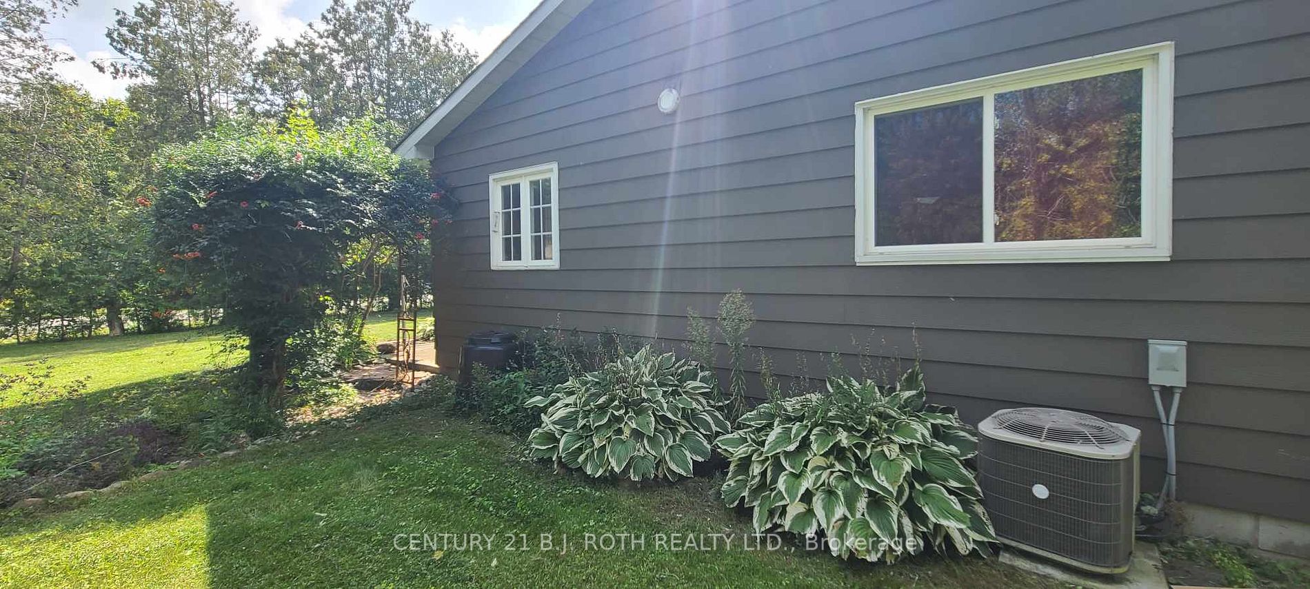 890 Lebanon Dr