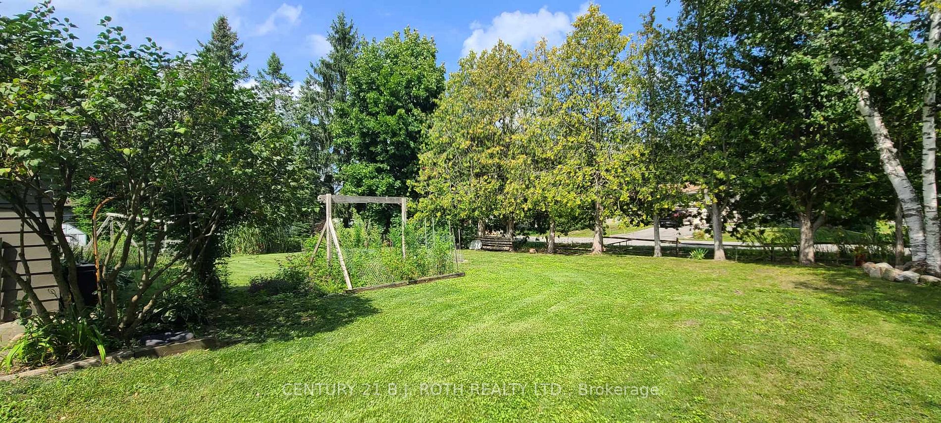 890 Lebanon Dr