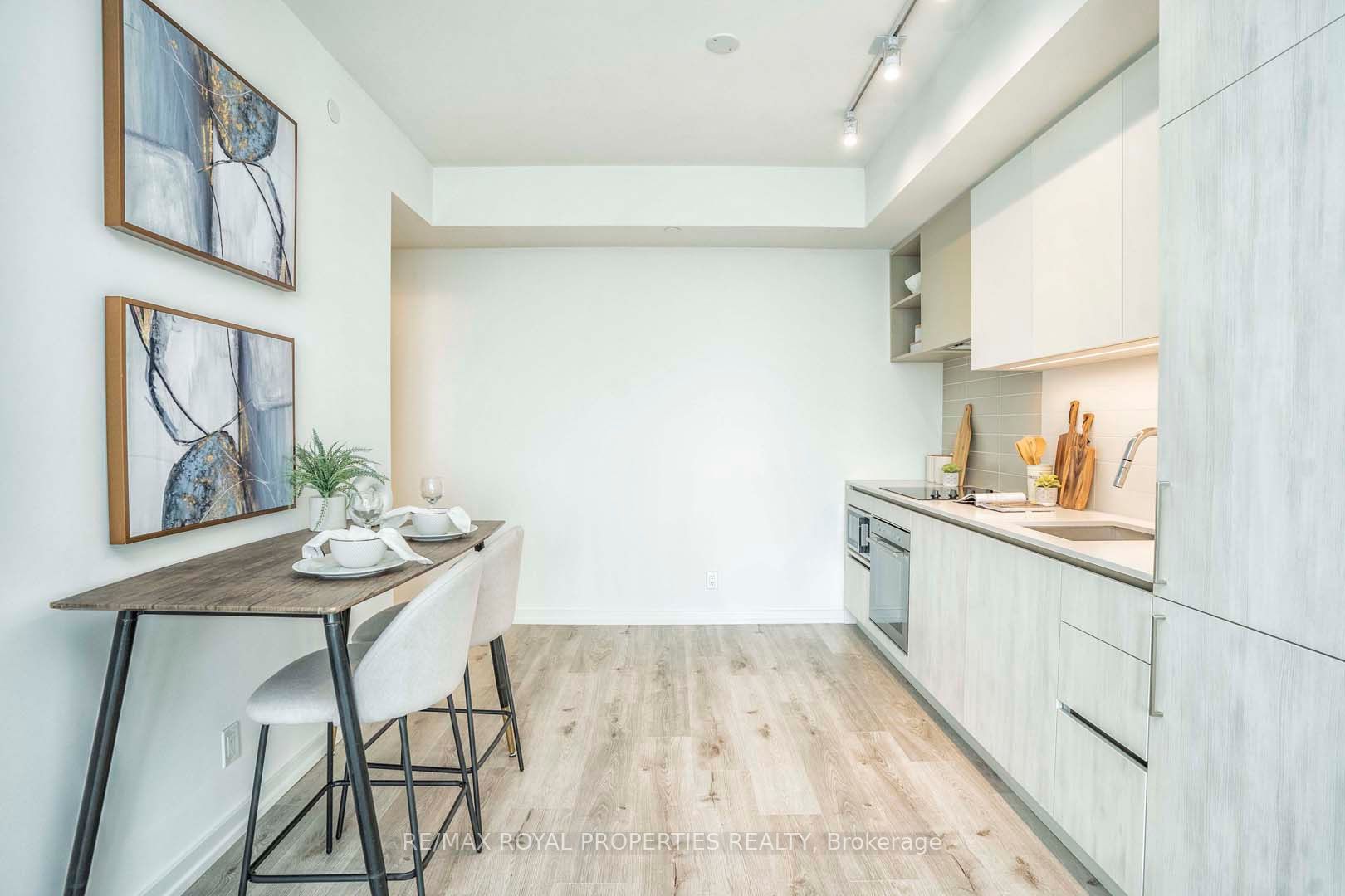 7890 Jane Street, #4501