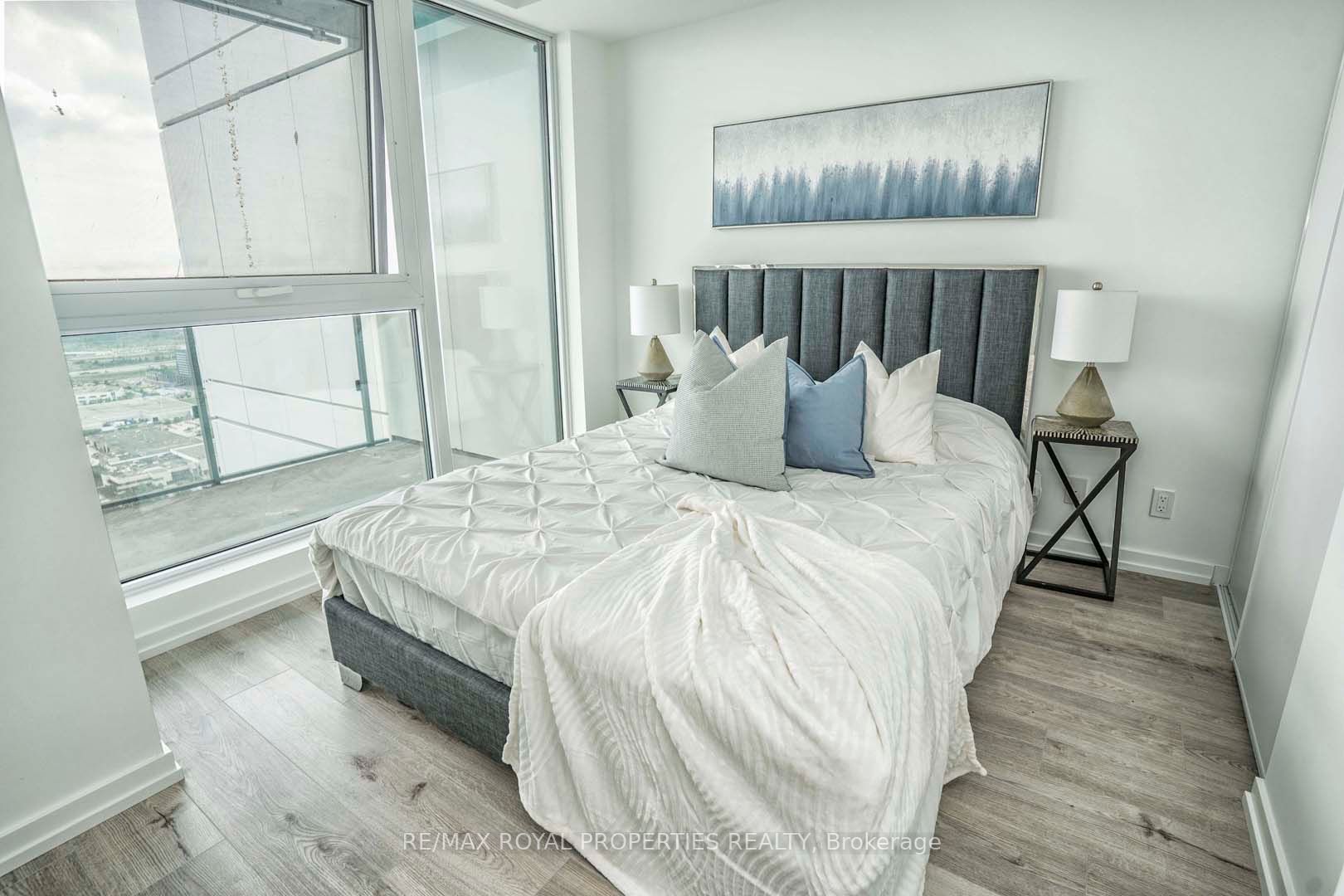 7890 Jane Street, #4501