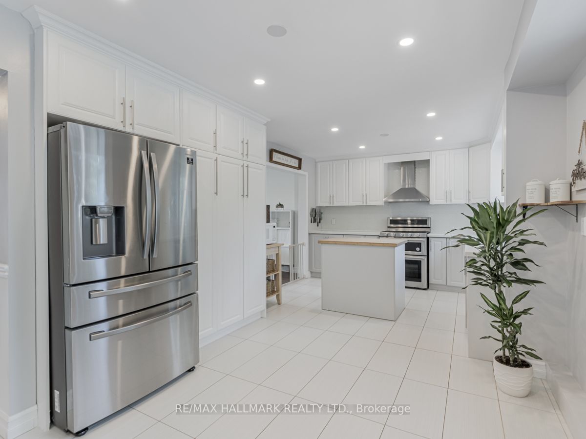 118 Crown Cres
