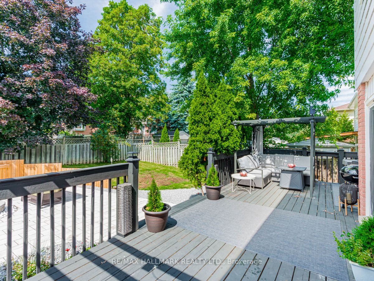 118 Crown Cres