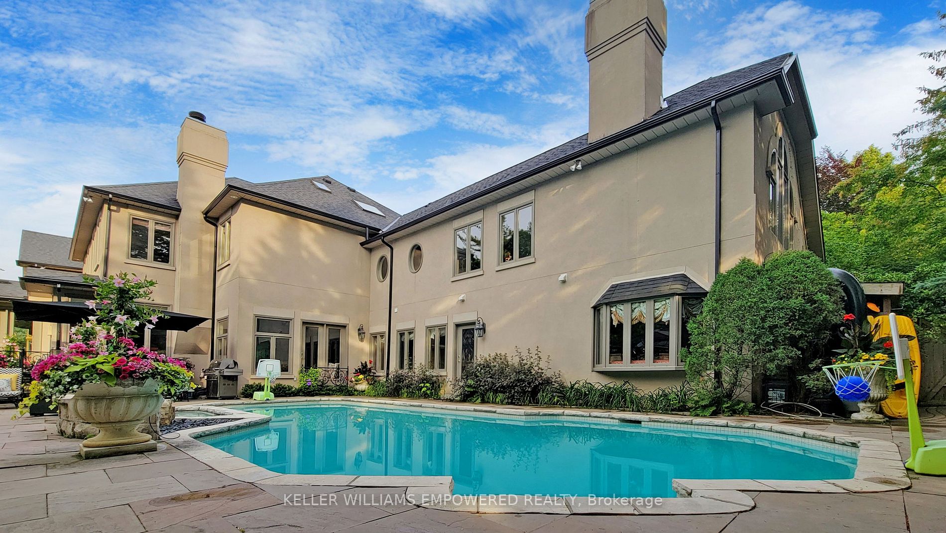 140 Rebecca Crt