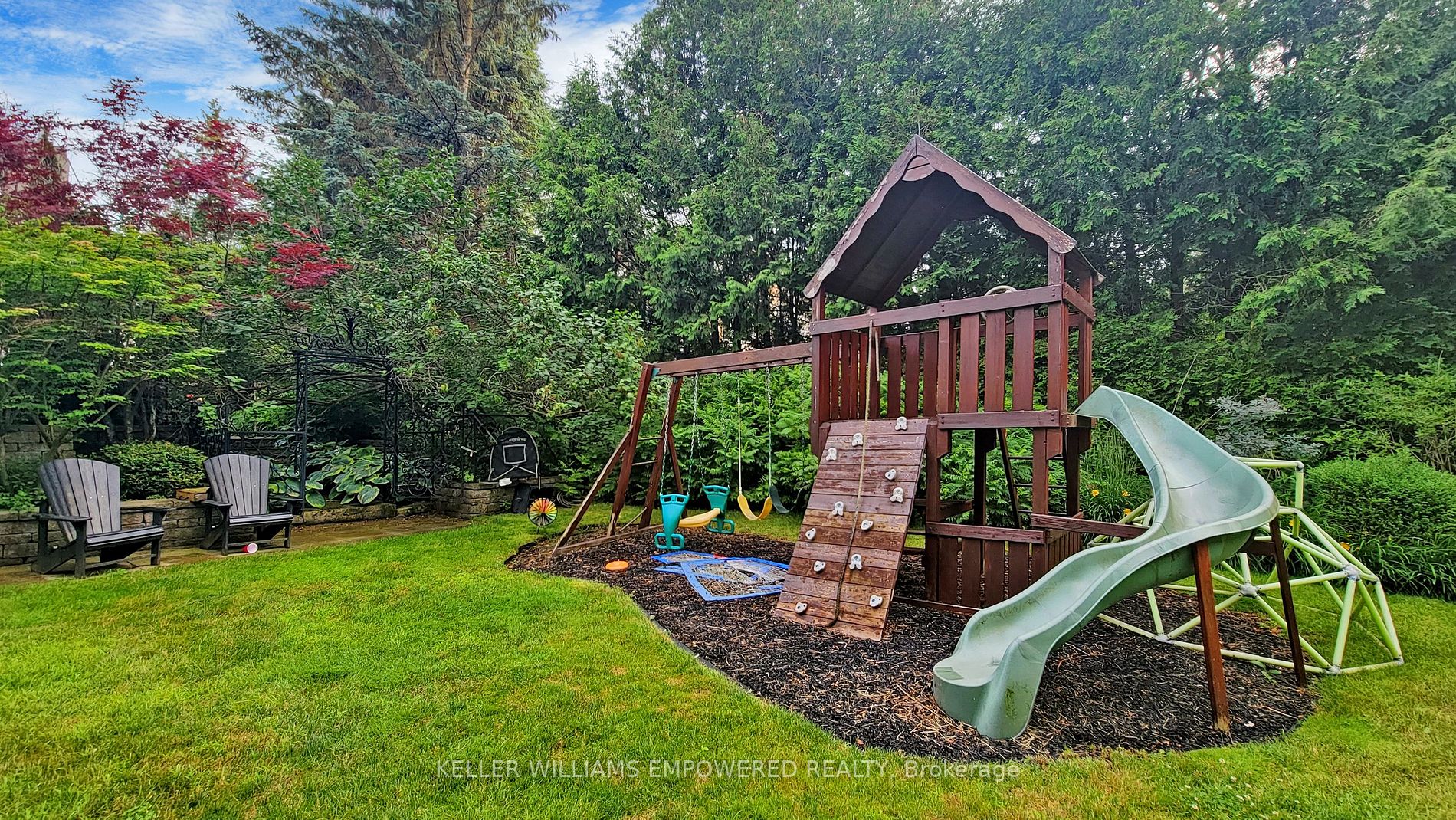 140 Rebecca Crt