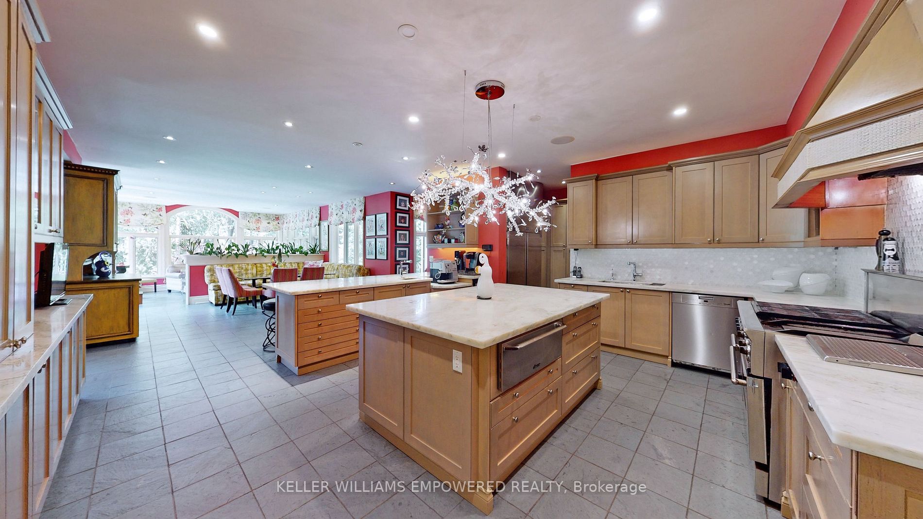 140 Rebecca Crt