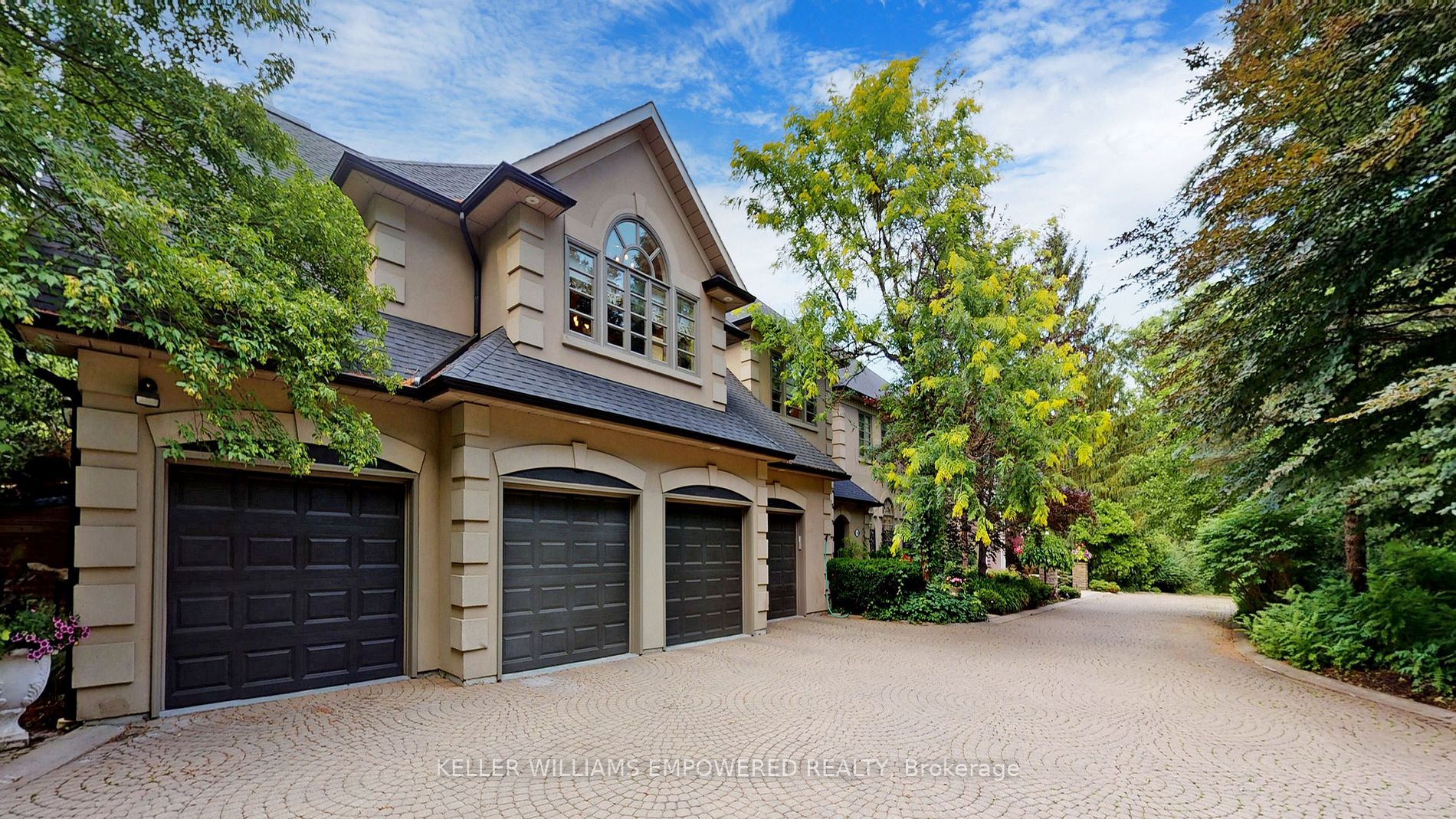 140 Rebecca Crt
