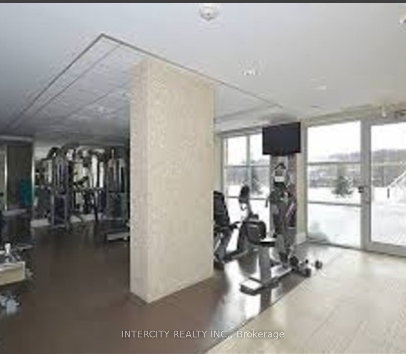 80 Burns Blvd, #235