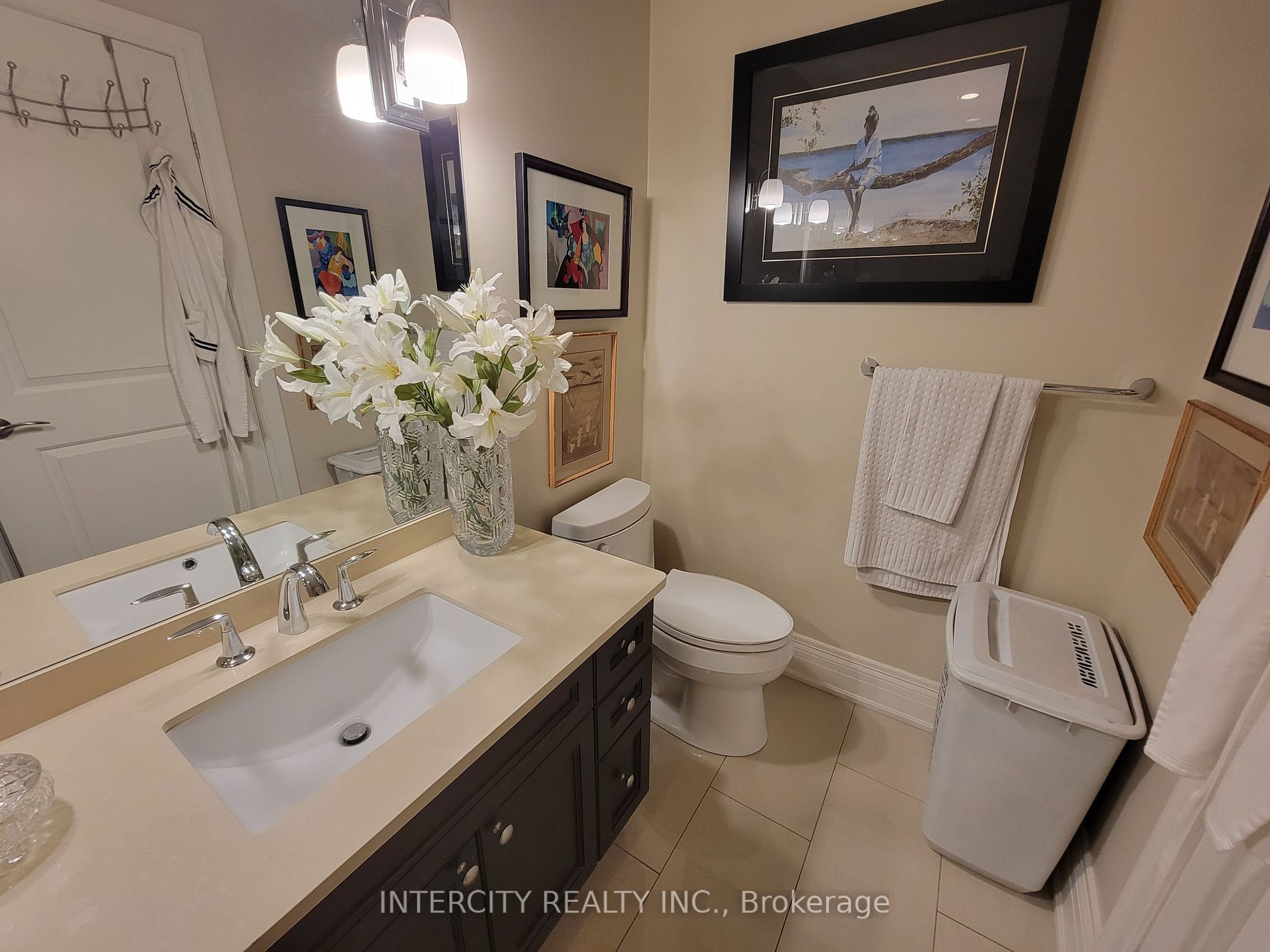 80 Burns Blvd, #235