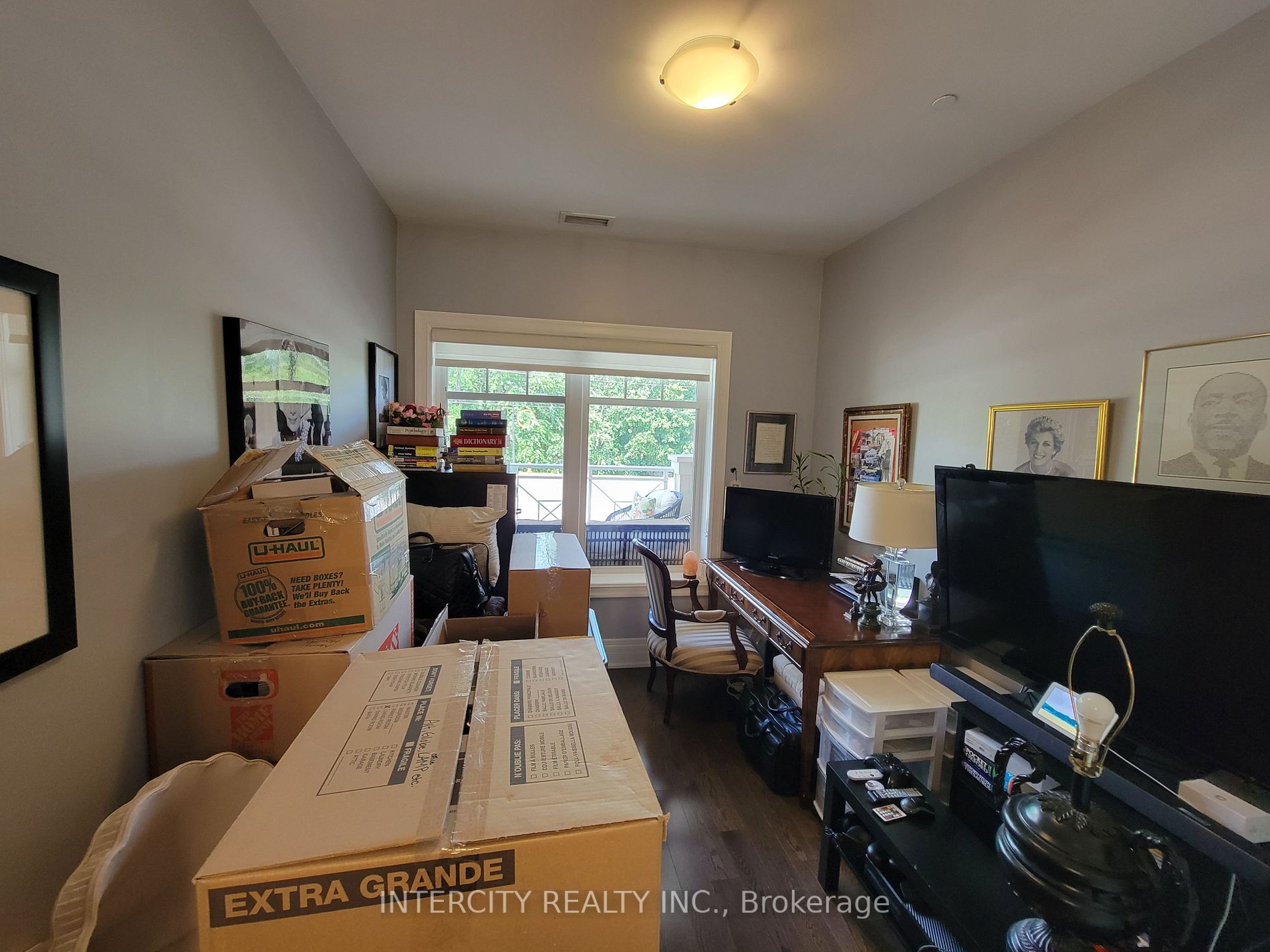 80 Burns Blvd, #235