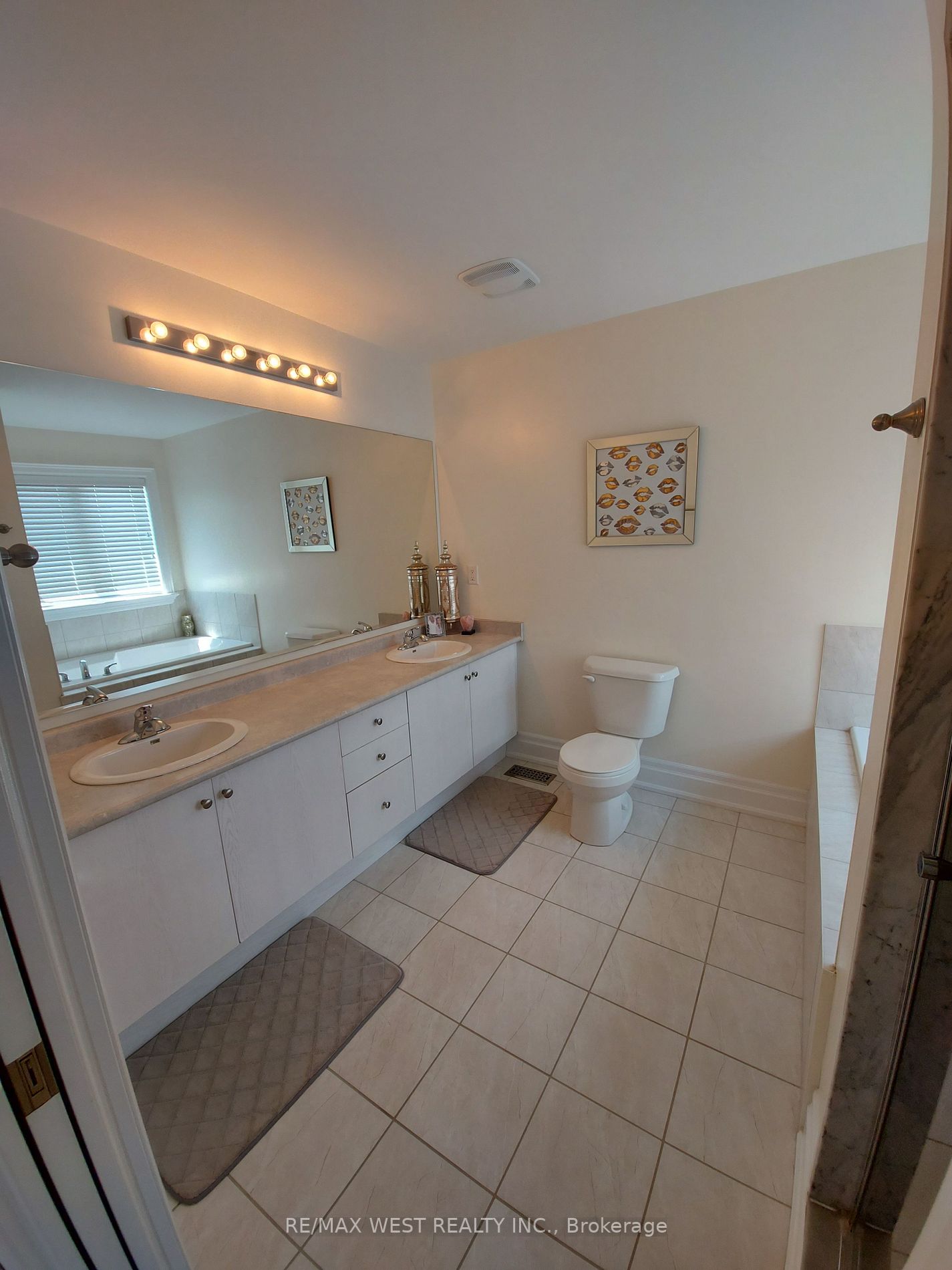 1311 Dallman St, #Upper