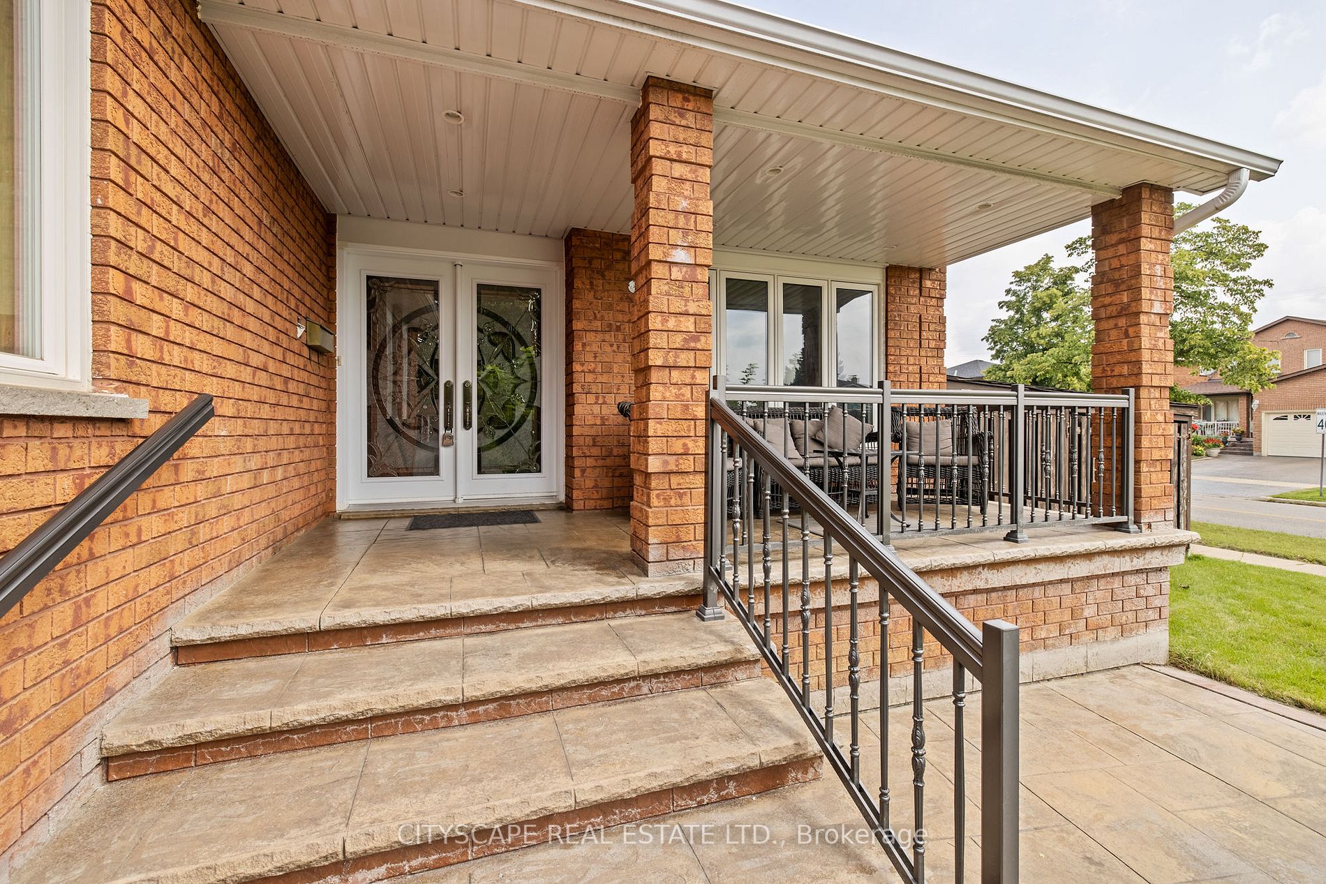 504 Forest Dr