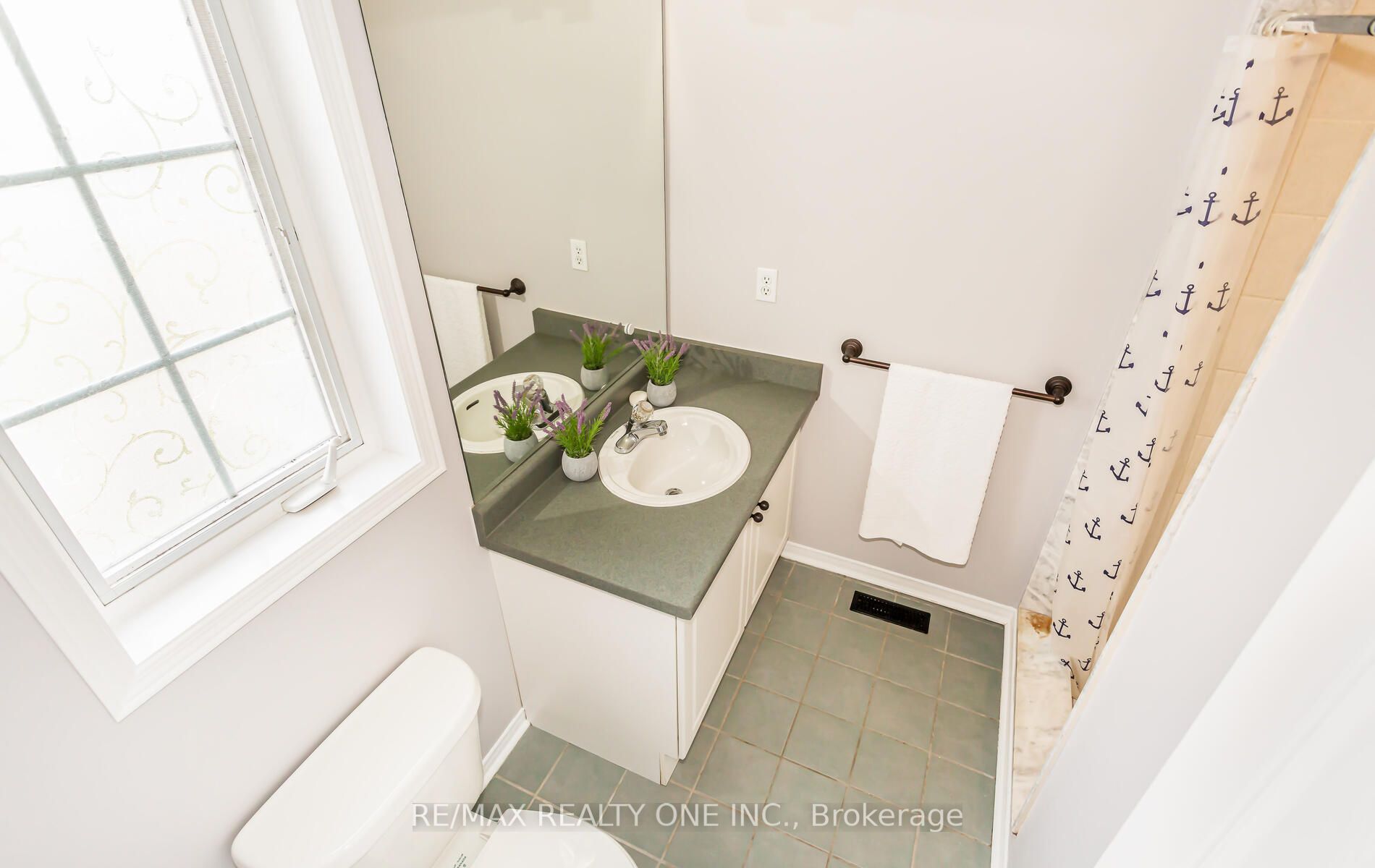 405 Hollandview Tr