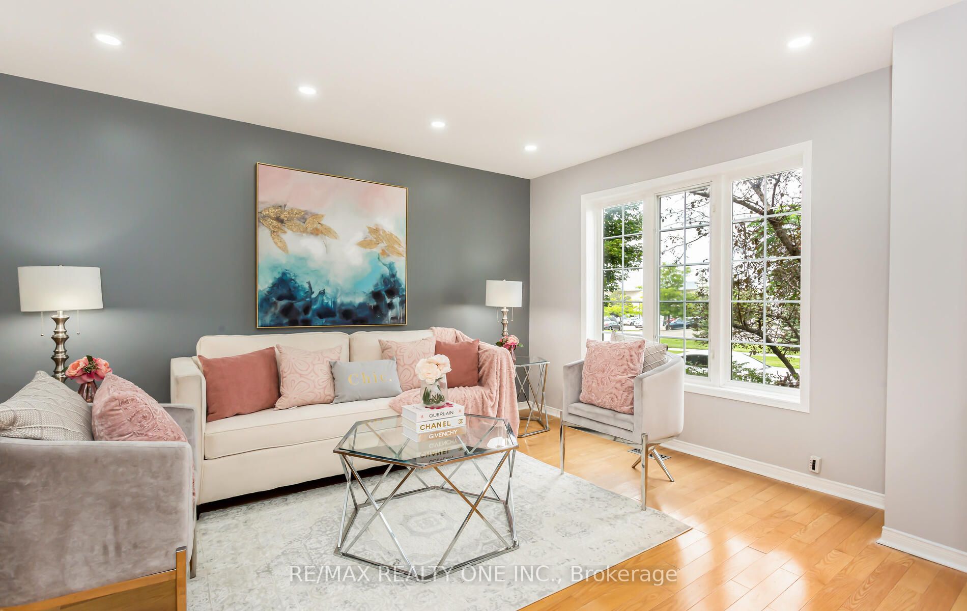 405 Hollandview Tr