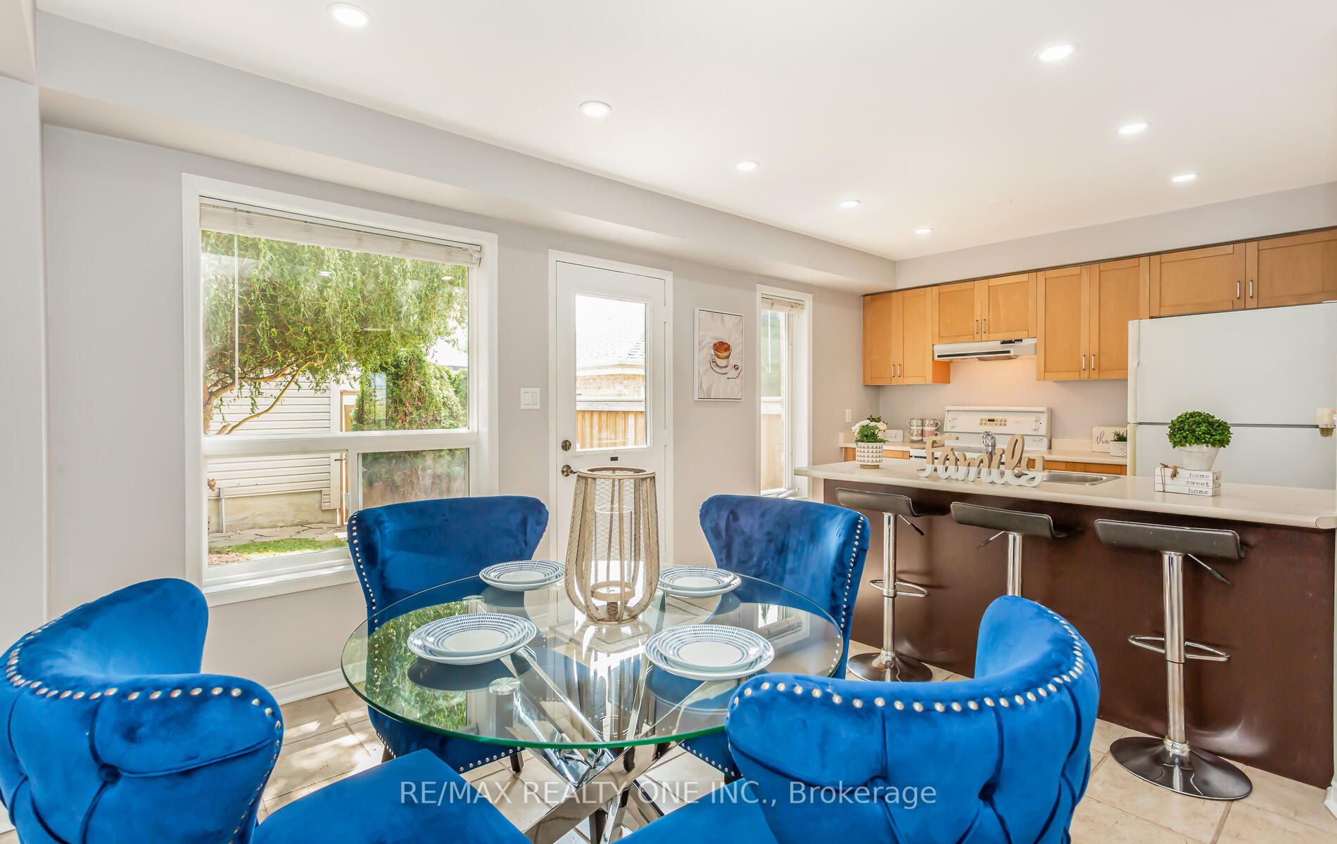 405 Hollandview Tr