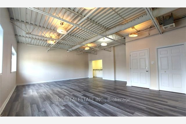 458 Service Rd, Whitchurch-Stouffville