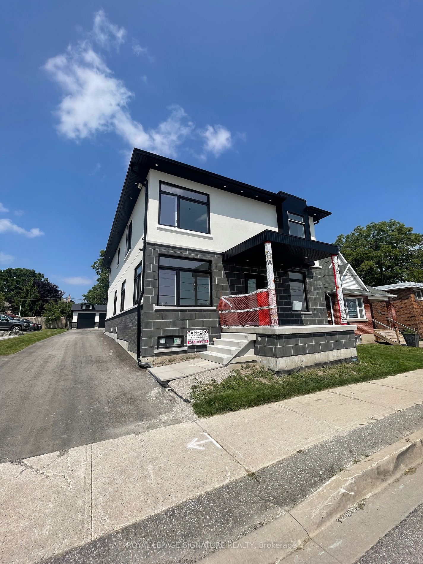 45 John St, #Upper