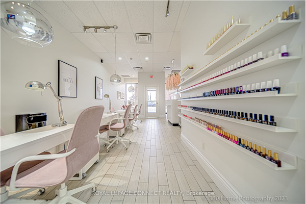 10520 Yonge St, Richmond Hill