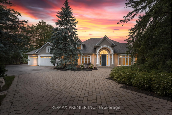 90 Kleins Cres, Vaughan