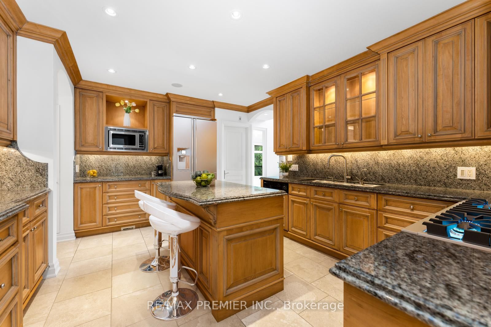 90 Klein's Cres