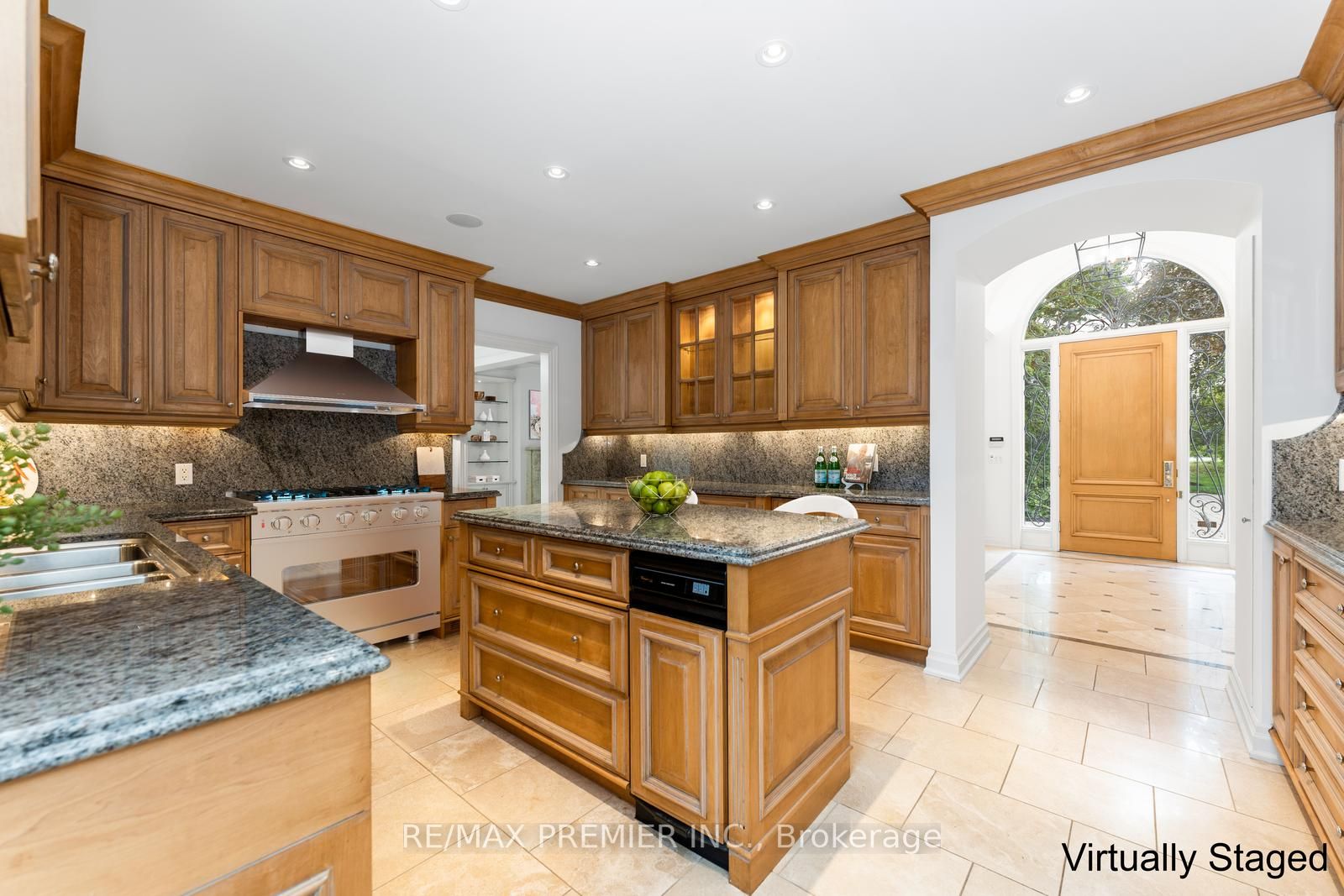 90 Klein's Cres