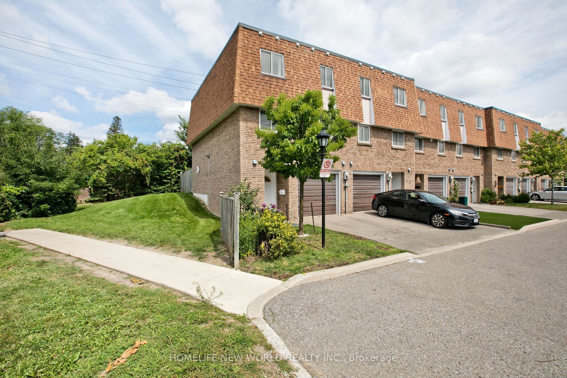 141 Clark Ave, #Th-68