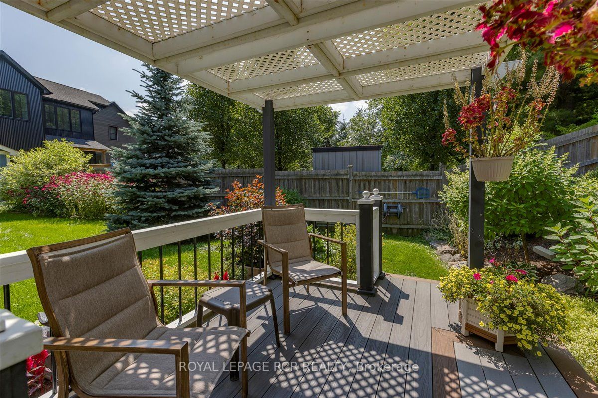 21 Meadow's End Cres