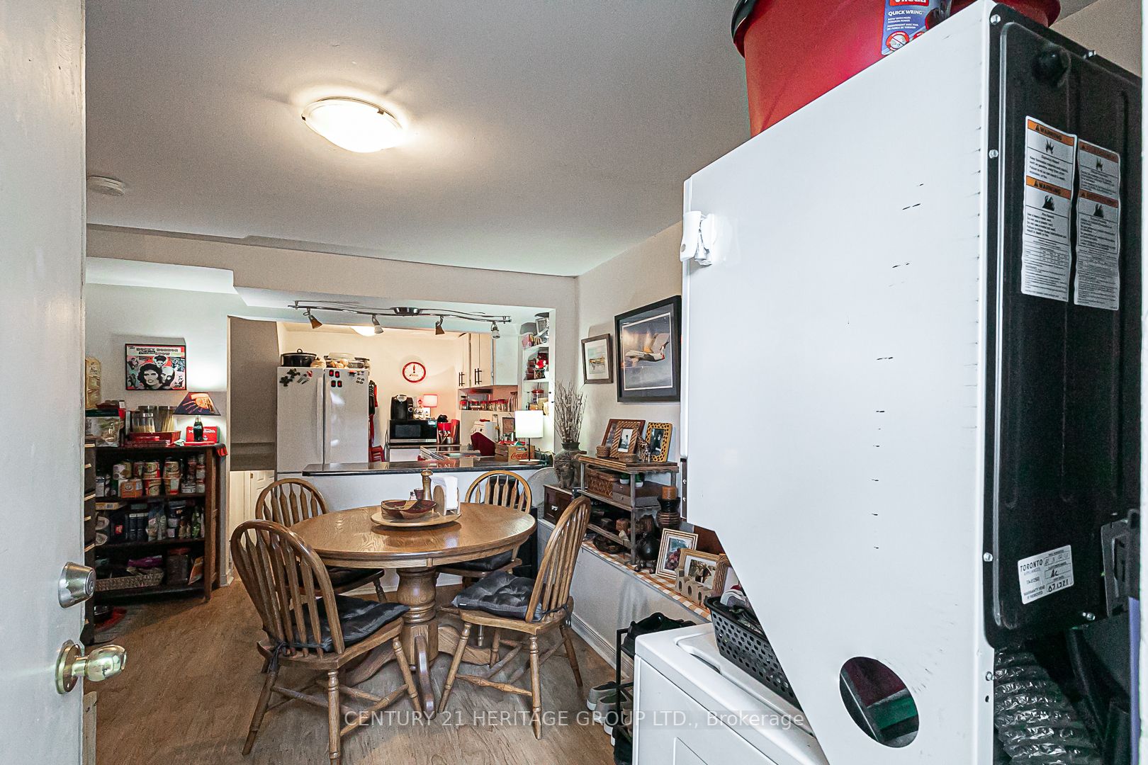 17 Jasper Dr