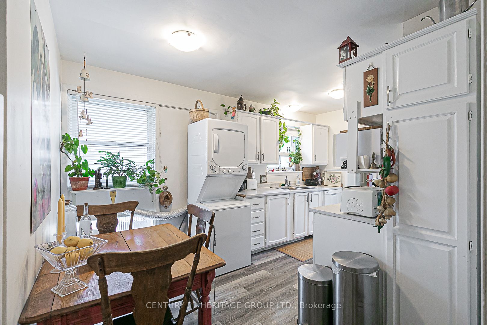 17 Jasper Dr