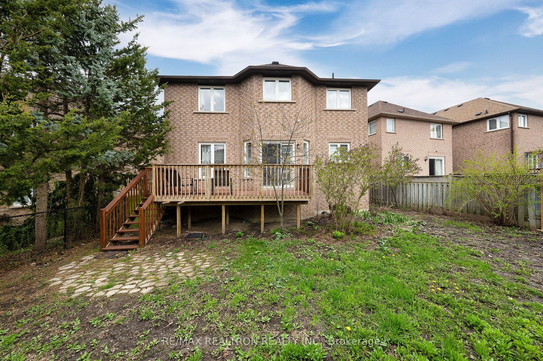 44 Wildflower Dr