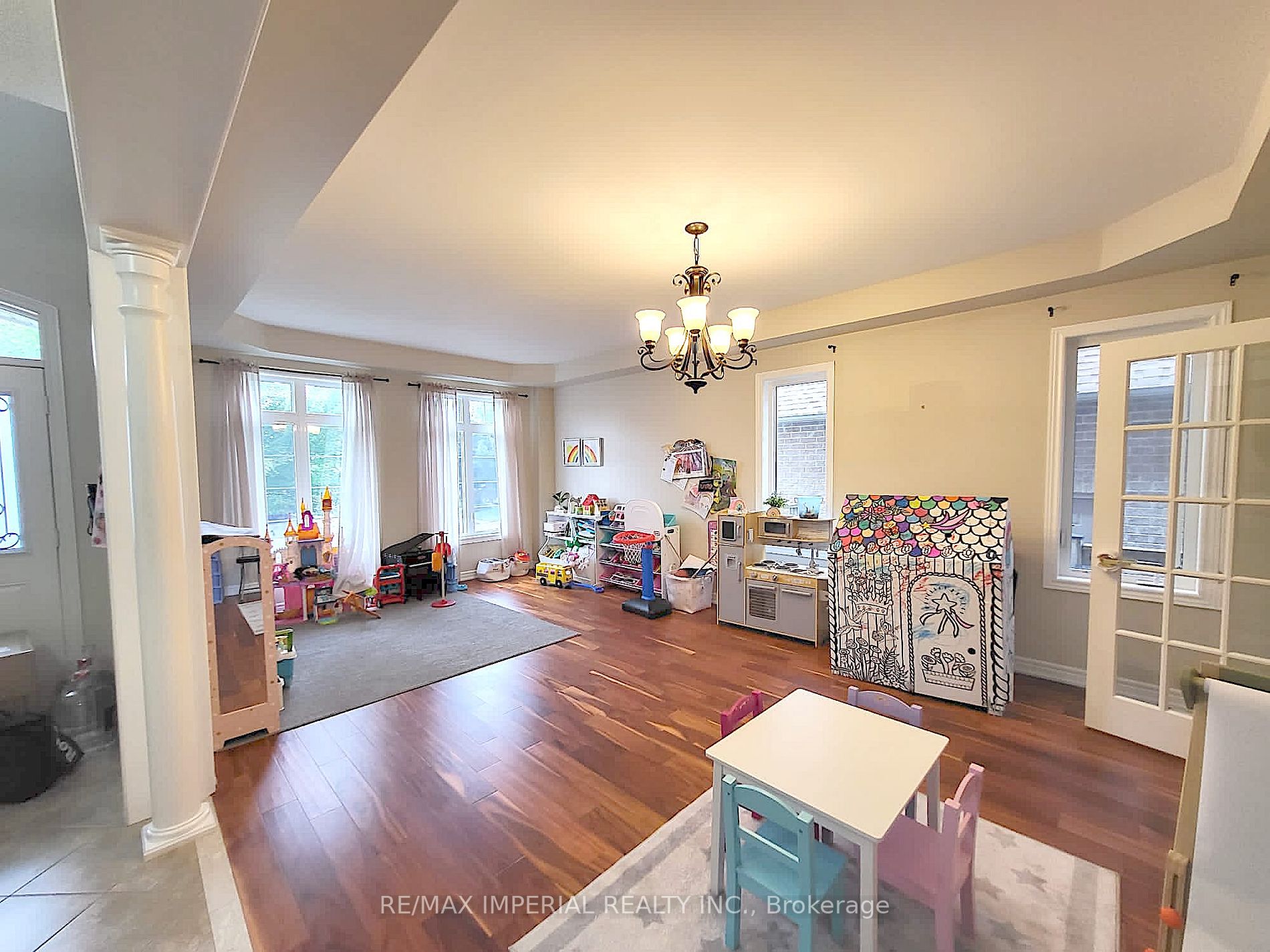 7 Tonner Cres