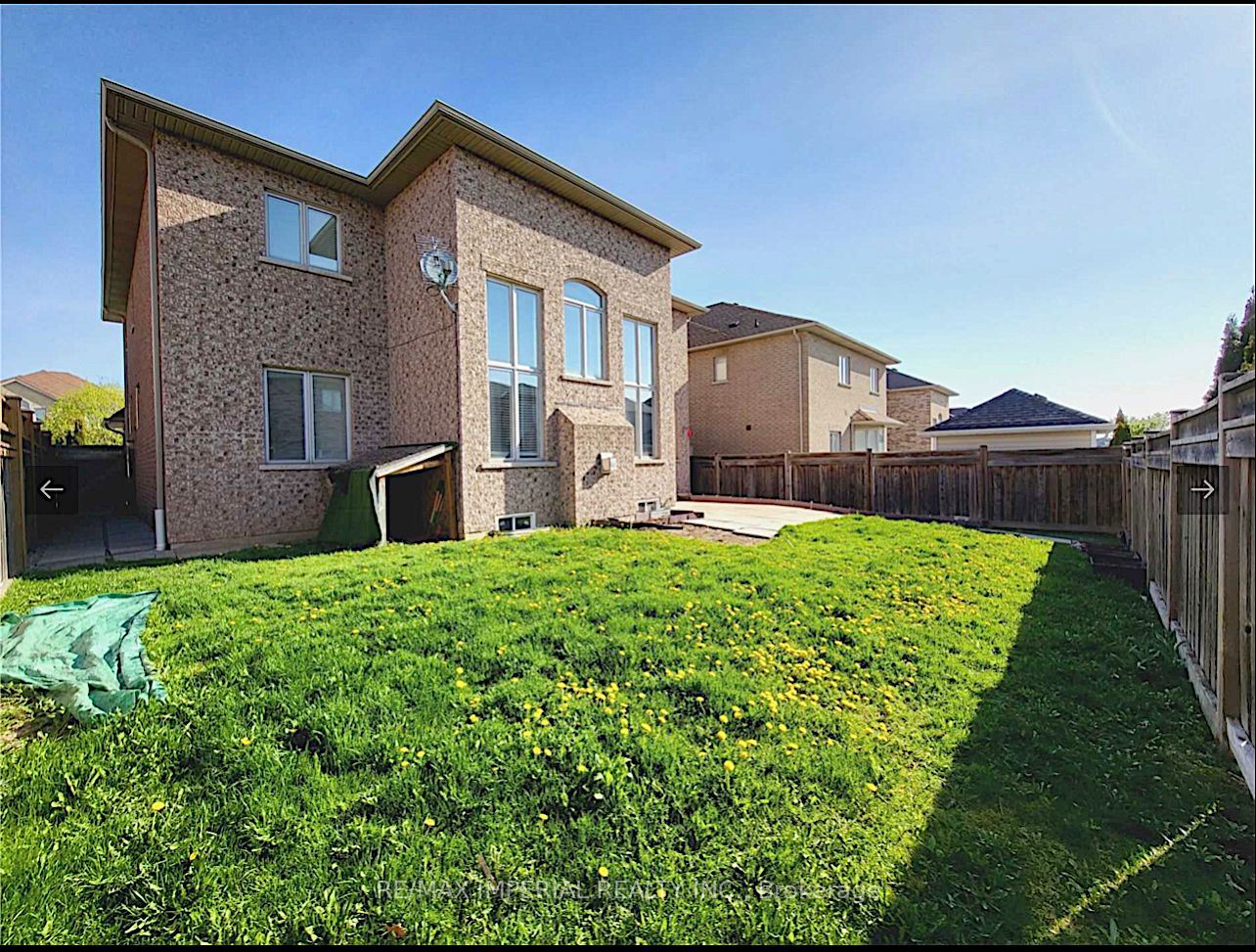 7 Tonner Cres