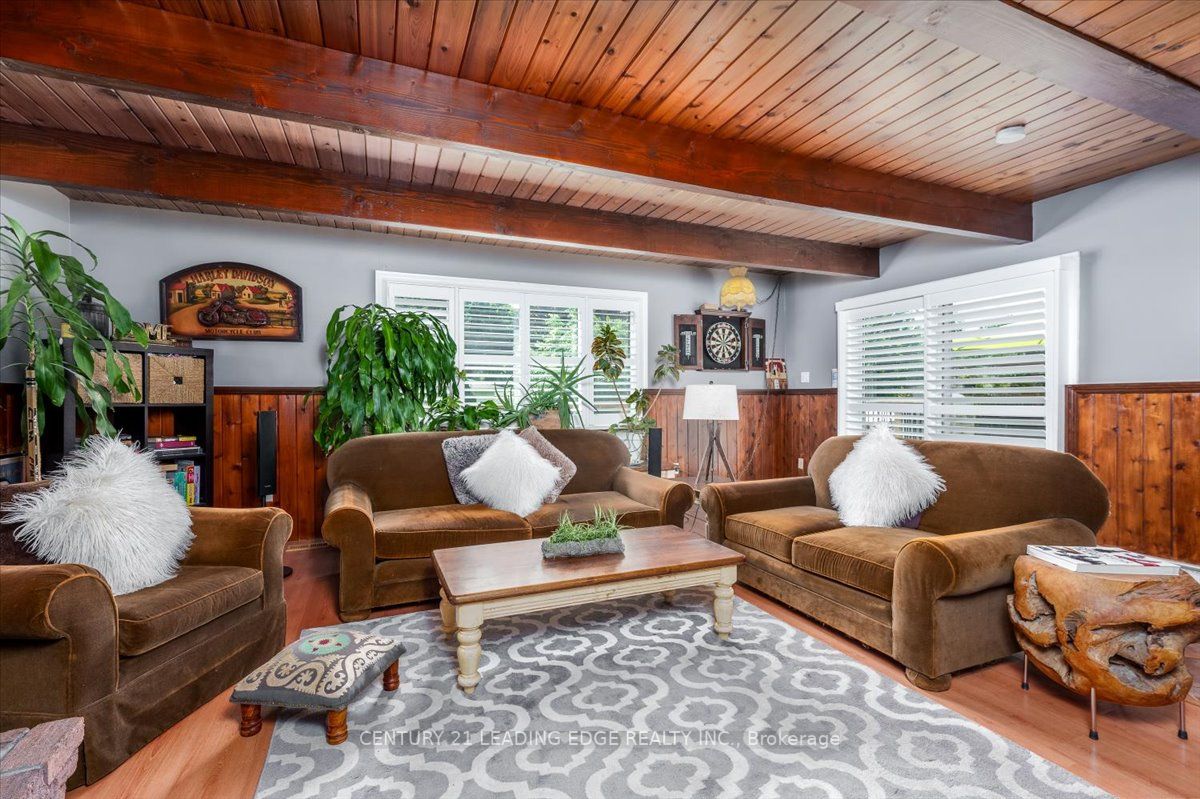 53 Hill Dr