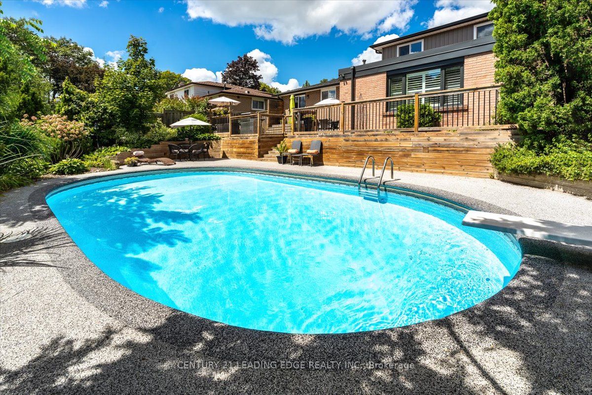 53 Hill Dr