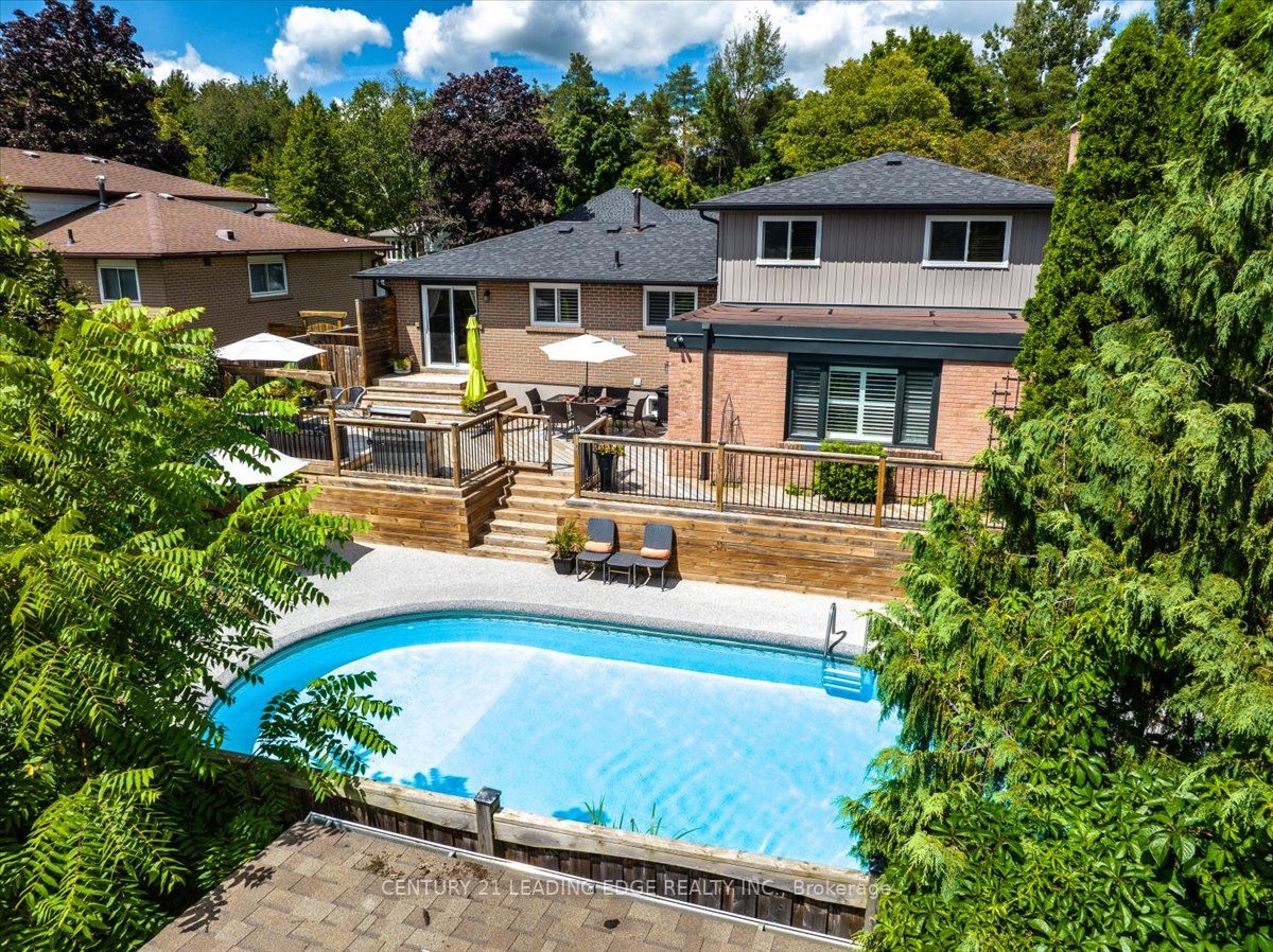 53 Hill Dr