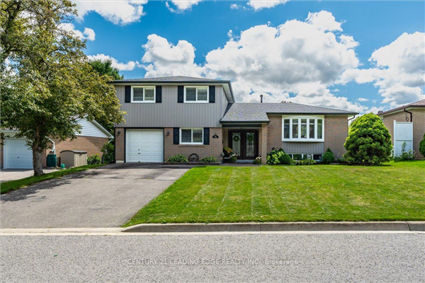 53 Hill Dr, Aurora