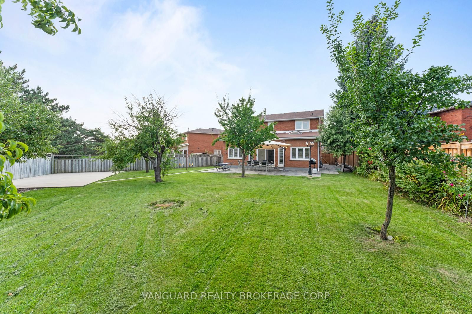 55 Governor Cres