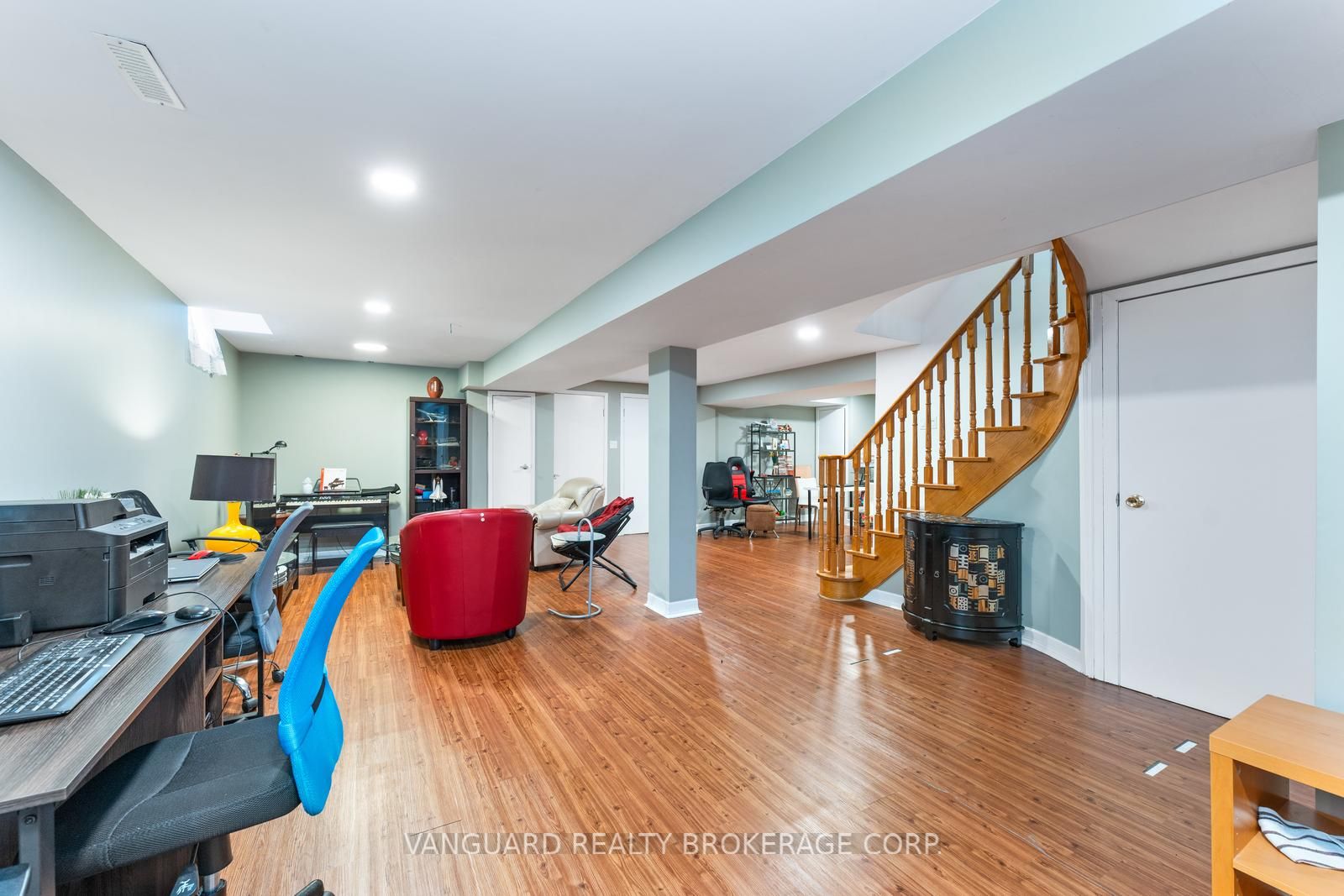 55 Governor Cres