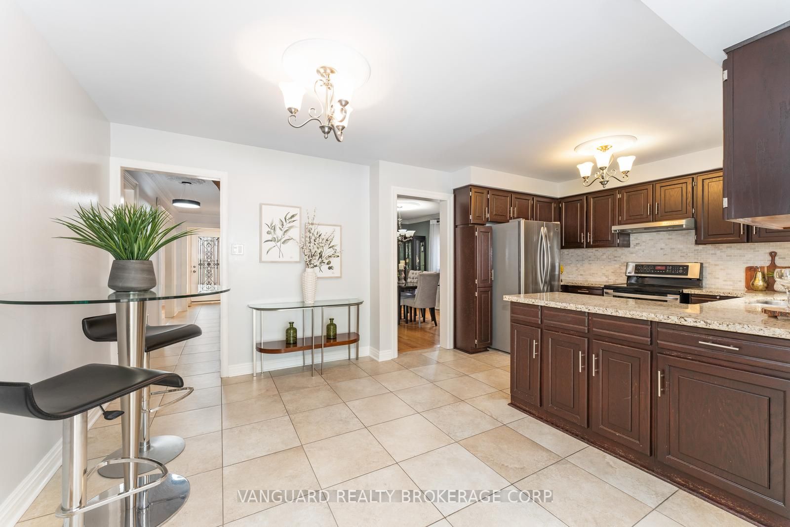 55 Governor Cres