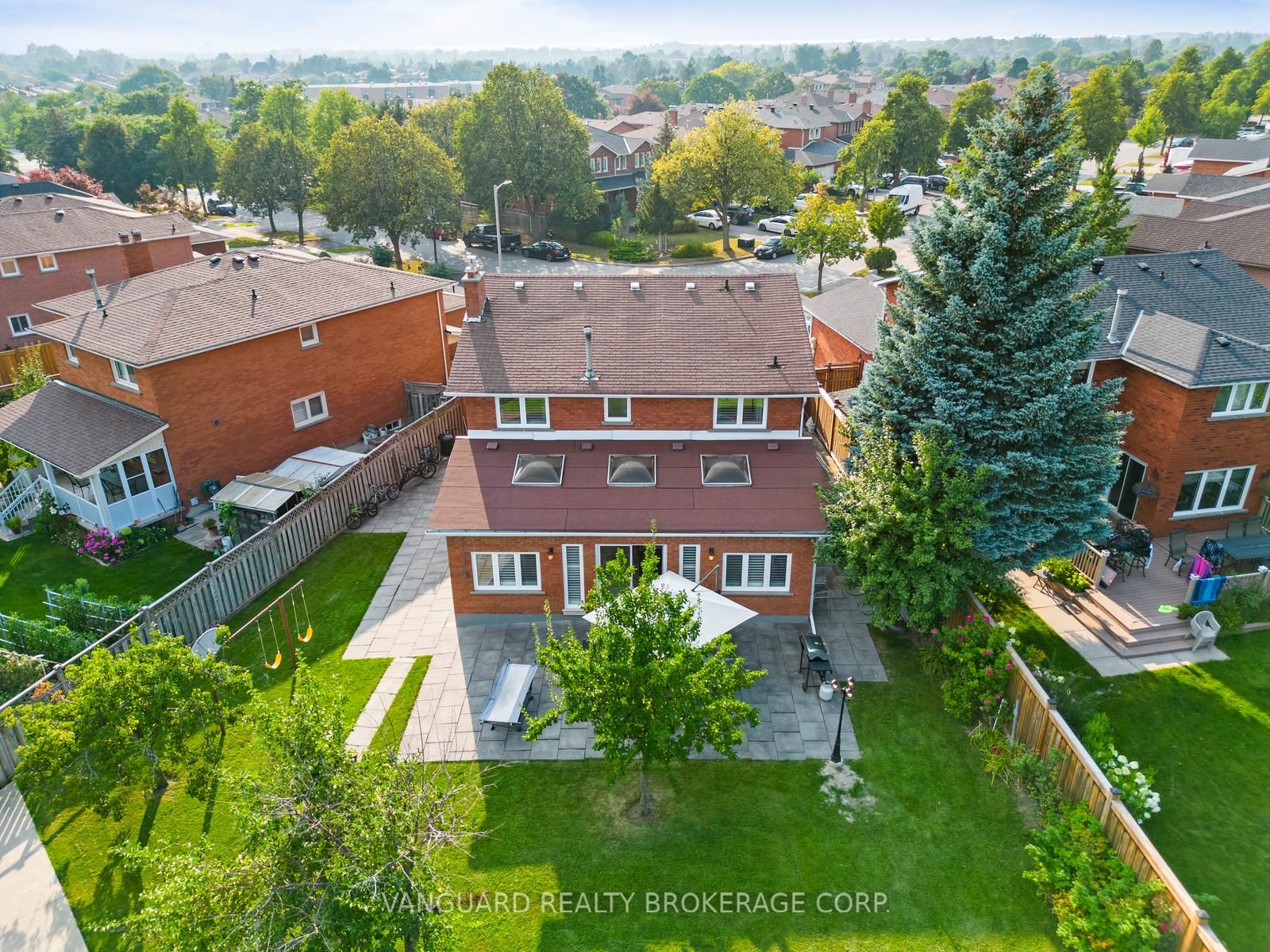 55 Governor Cres