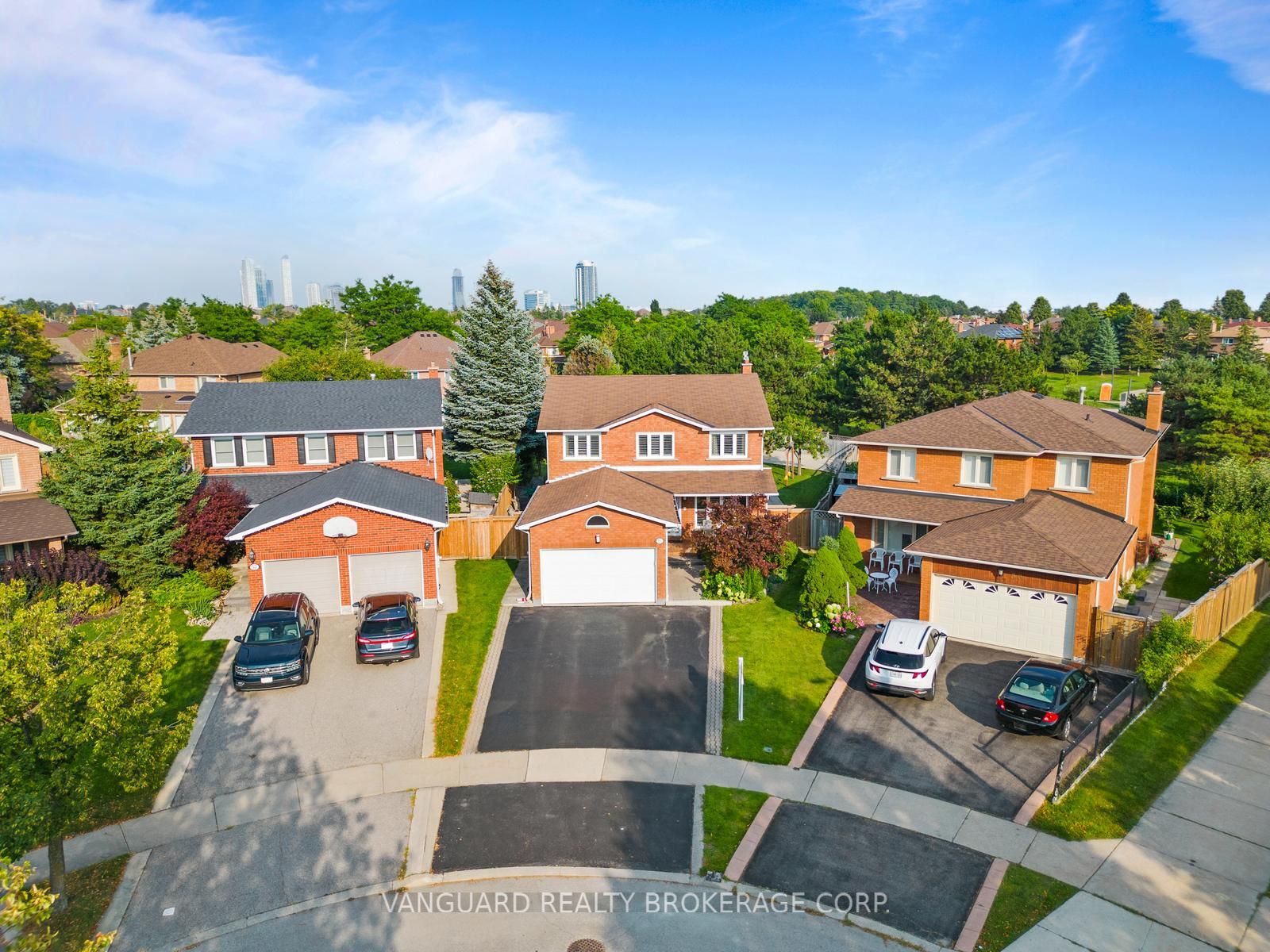 55 Governor Cres