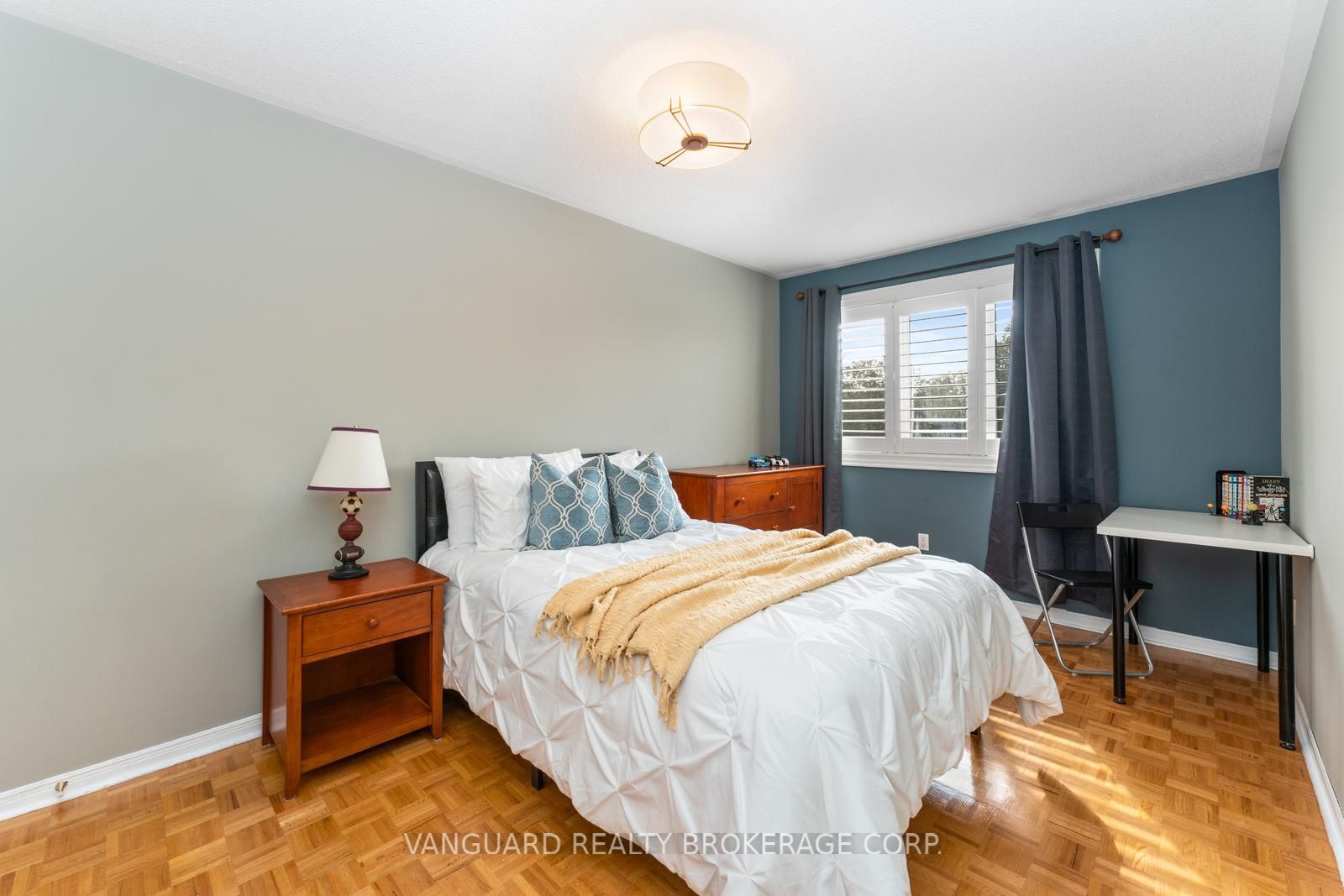 55 Governor Cres