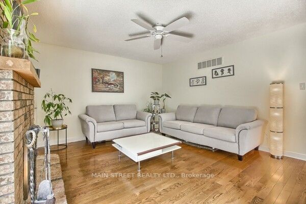 64 Cardinal Cres