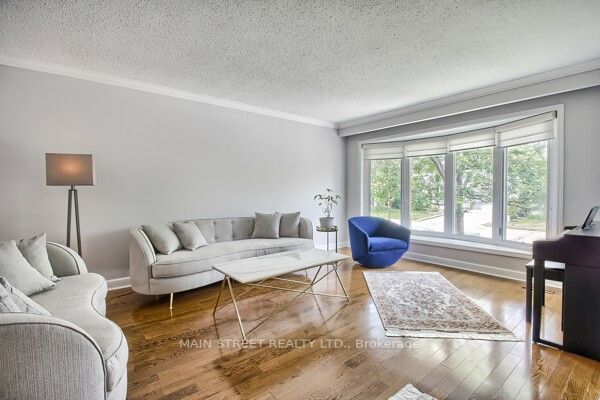 64 Cardinal Cres